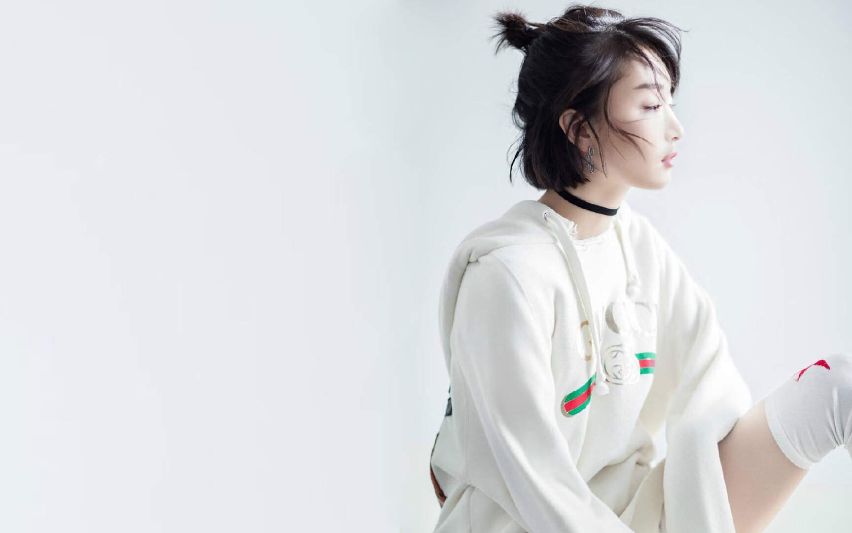 开云APP-巴黎边路频繁突破制造持续威胁，巴黎 区