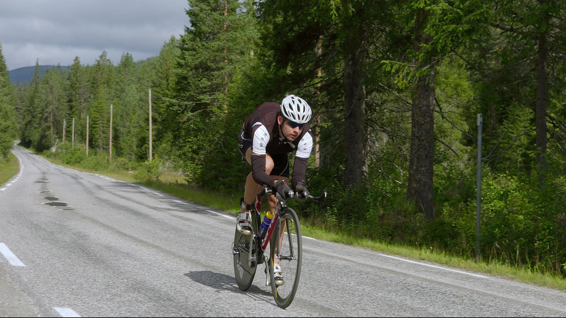kaiyun官方入口登录-新生代球迷成长为主力观众改变内容生态，新生代足球解说  第1张