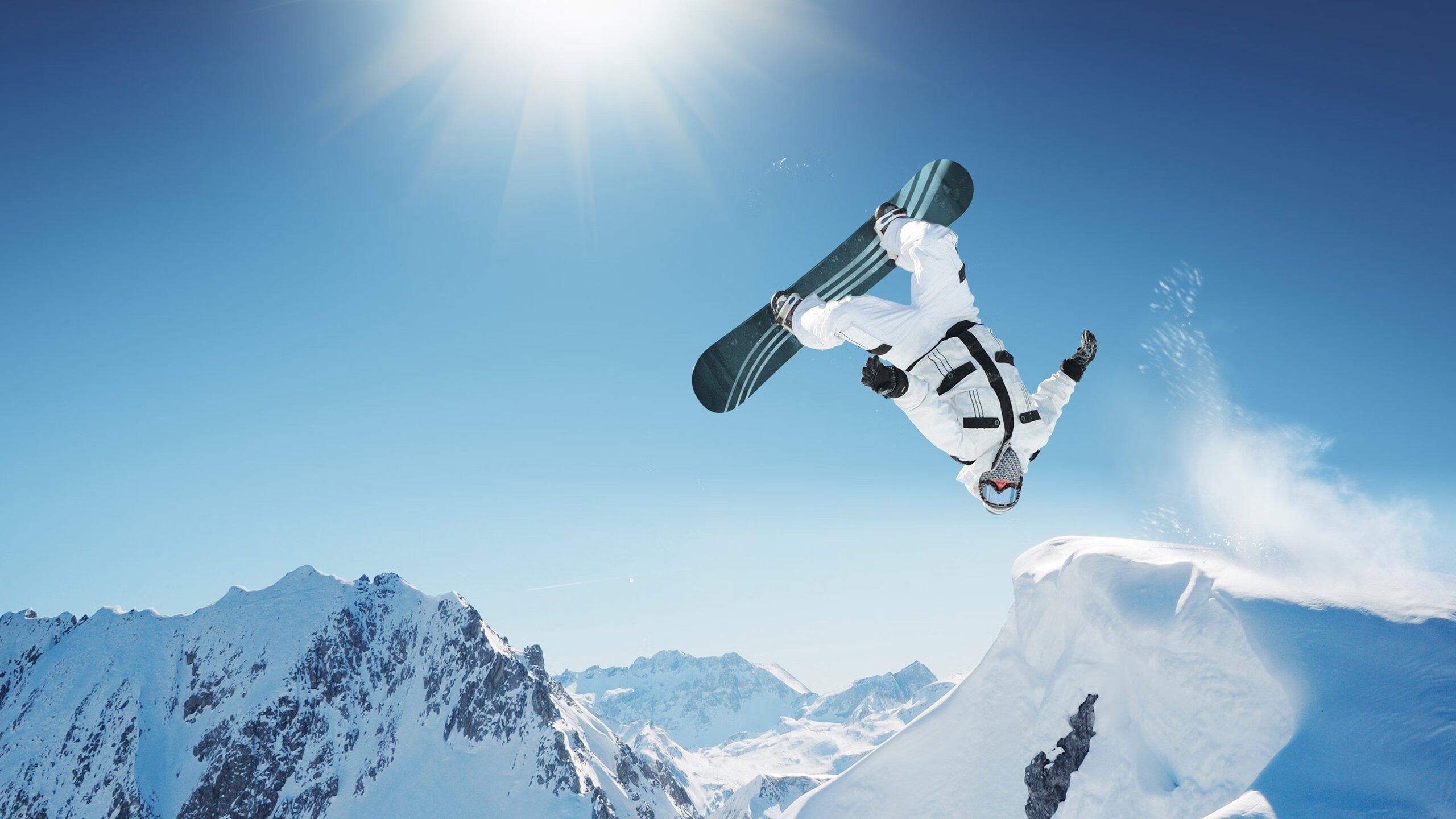 米兰双雄奋力争夺，意甲火药味十足